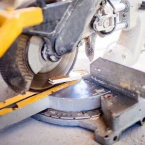 what to look for in a mitre saw